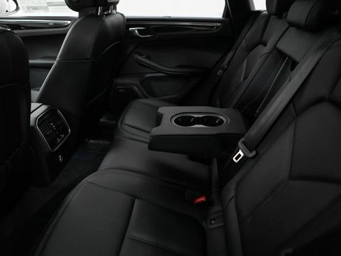 New 2026 Porsche Macan AWD/4WD image 36
