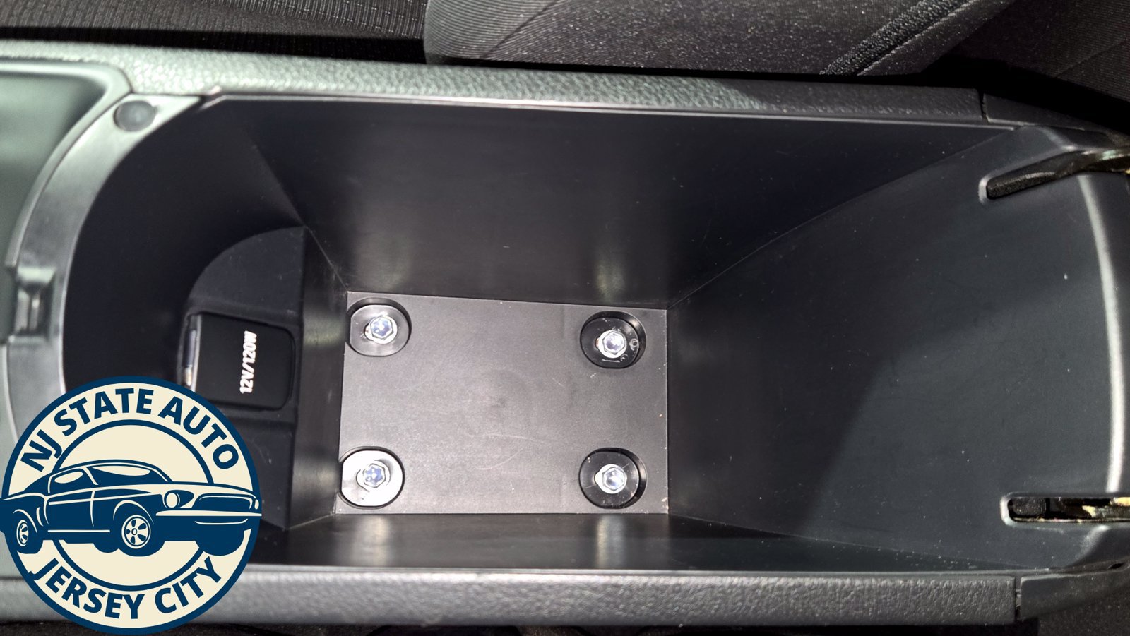 Used 2018 Toyota C-HR XLE FWD image 19