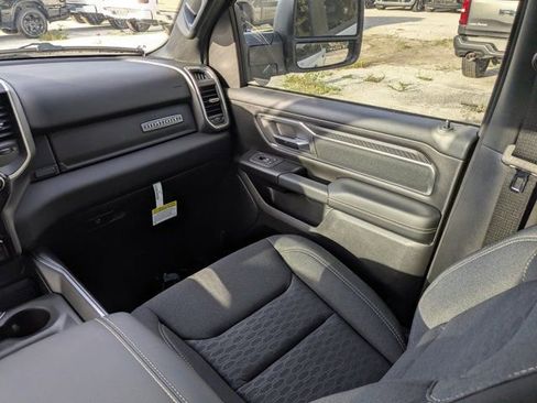 New 2026 RAM 1500 Big Horn AWD/4WD image 17