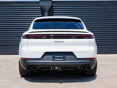 Certified 2026 Porsche Cayenne Coupe AWD/4WD image 6