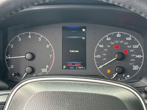 Used 2023 Toyota Corolla Cross LE w/ Moonroof Package image 22