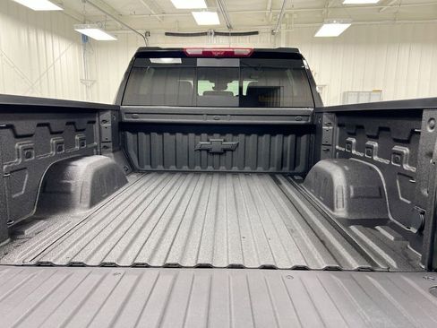 New 2026 Chevrolet Silverado 1500 High Country w/ Technology Package AWD/4WD image 25