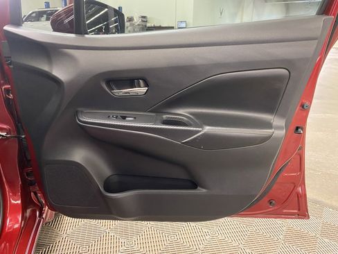 Used 2020 Nissan Versa SV w/ Trunk Package image 19