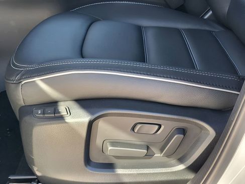 Used 2025 MAZDA CX-5 AWD 2.5 S w/ Preferred Package image 18