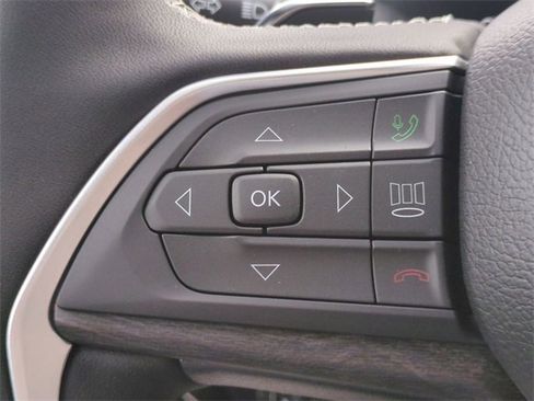 New 2025 Jeep Grand Cherokee Limited w/ Trailer Tow Package image 25