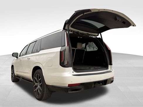 Used 2021 Cadillac Escalade ESV Sport w/ Driver Assist Tech Package image 14