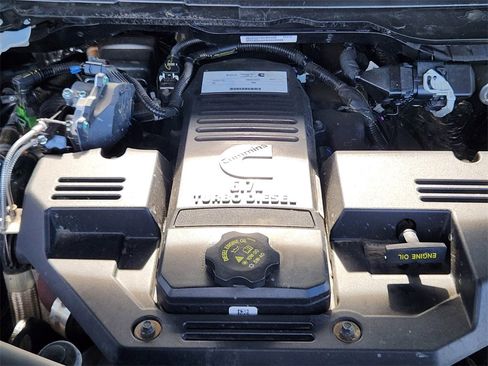 Used 2024 RAM 2500 Laramie w/ Sport Appearance Package image 16