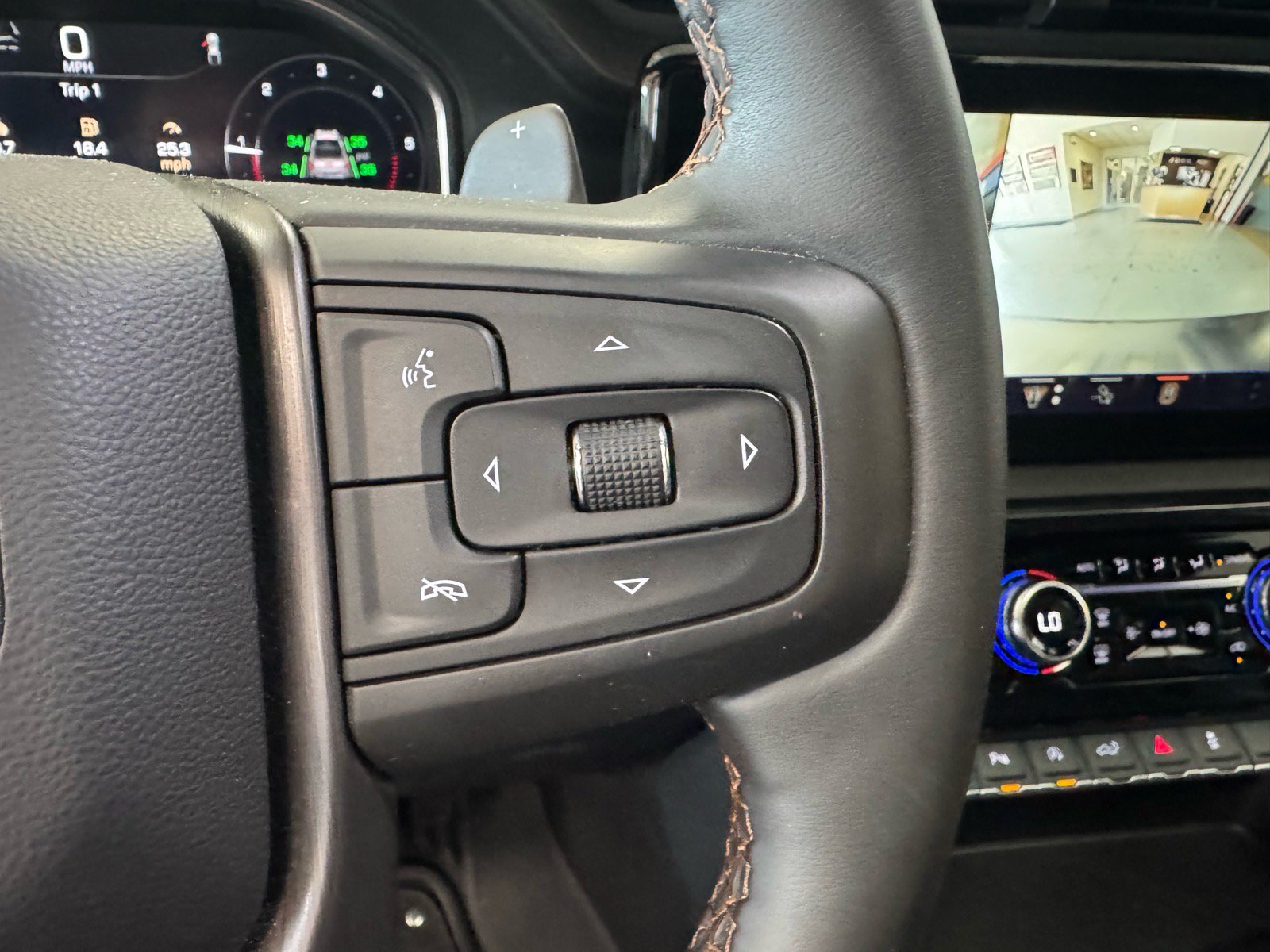 Used 2026 GMC Sierra 1500 AT4 w/ AT4 Premium Package AWD/4WD image 32