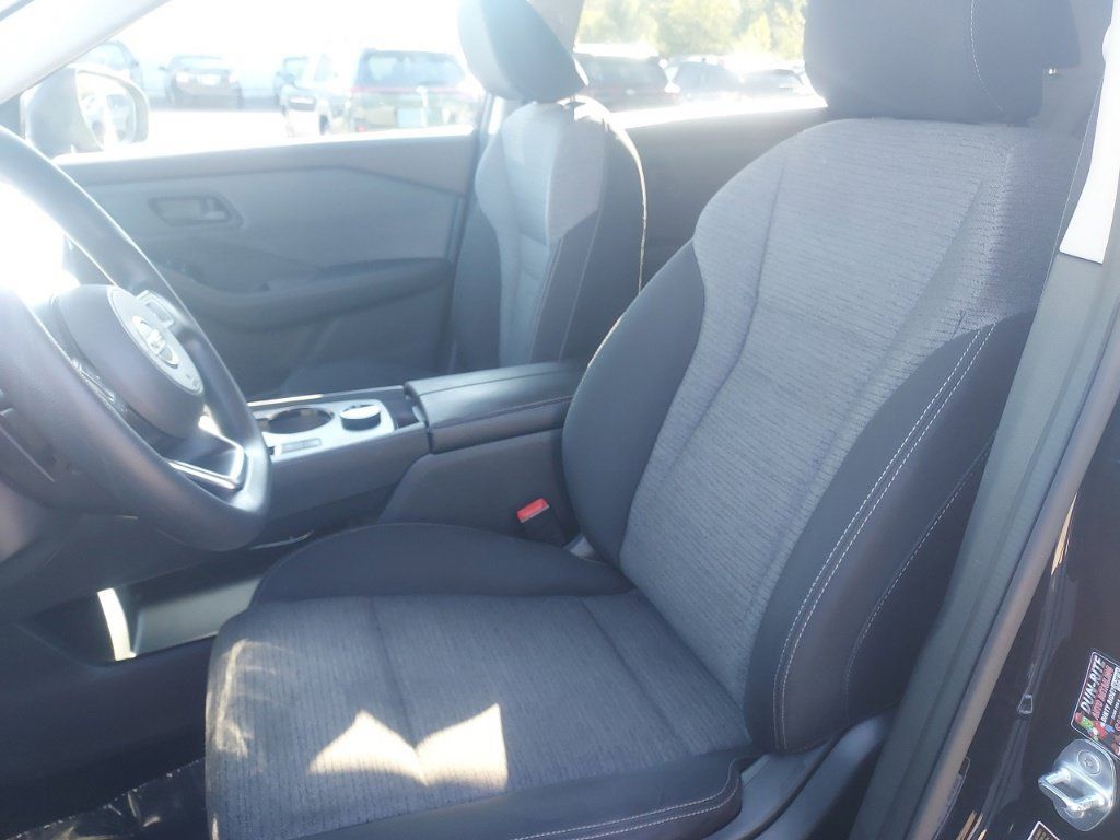 Used 2021 Nissan Rogue S AWD/4WD image 23