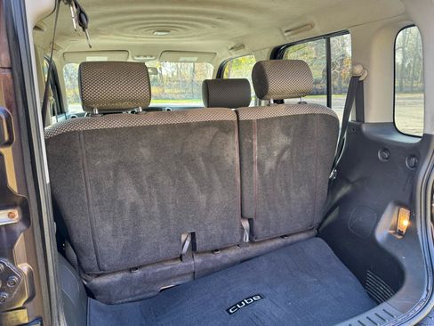 Used 2010 Nissan Cube 1.8 S Krom Edition w/ Interior Designer Pkg FWD image 16