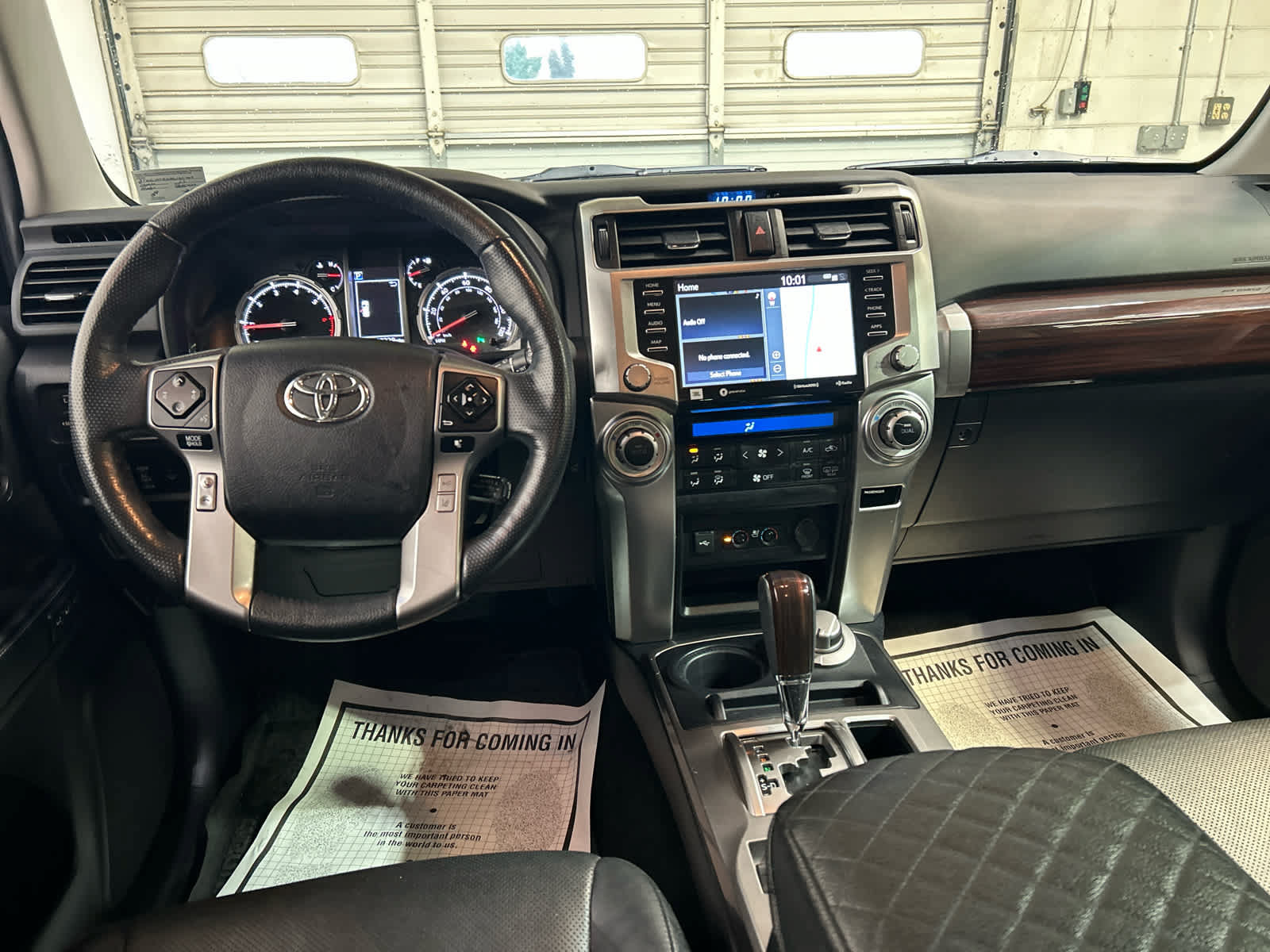 Used 2023 Toyota 4Runner Limited AWD/4WD image 4