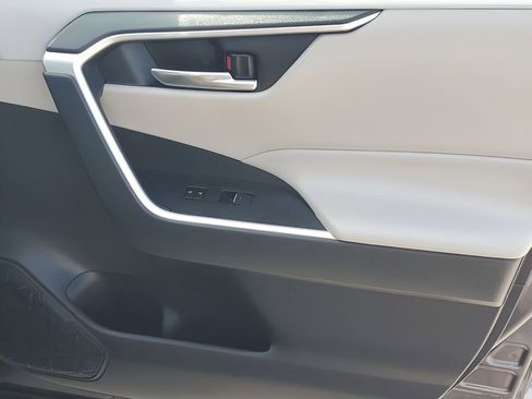 Certified 2024 Toyota RAV4 XLE image 43