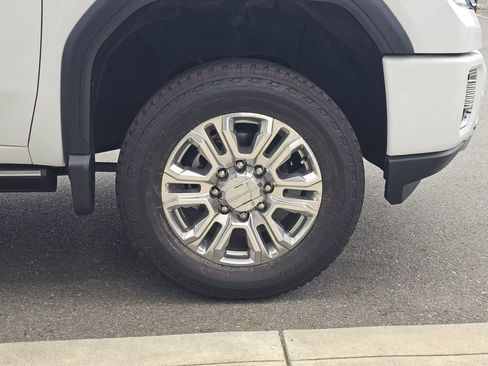 Used 2021 GMC Sierra 3500 Denali w/ Denali Ultimate Package AWD/4WD image 9