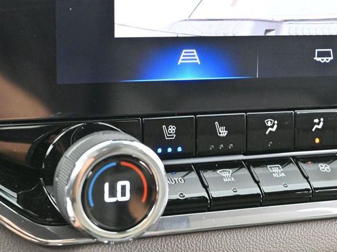Used 2026 Chevrolet Colorado ZR2 AWD/4WD image 23