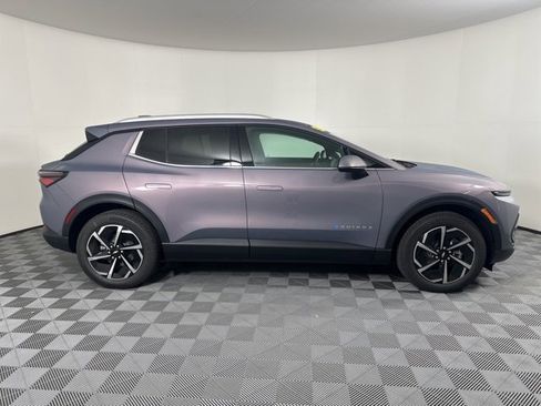 New 2026 Chevrolet Equinox EV LT image 2