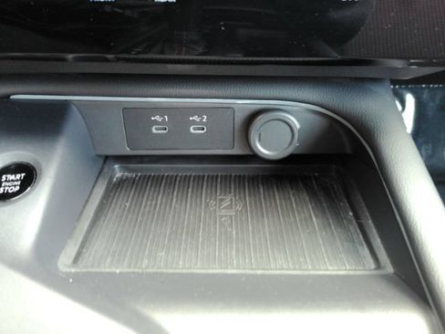 Used 2026 Nissan Sentra SR w/ Floor Mat Package FWD image 42