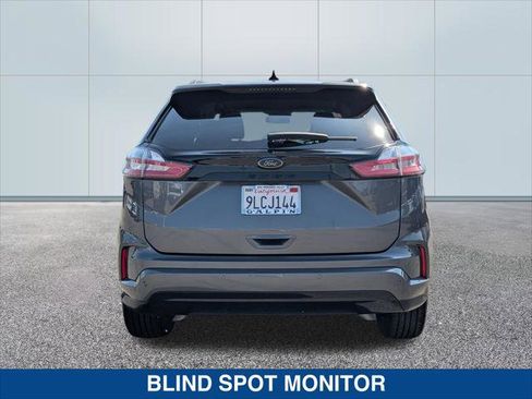 Used 2024 Ford Edge SE w/ Black Appearance Package AWD/4WD image 4