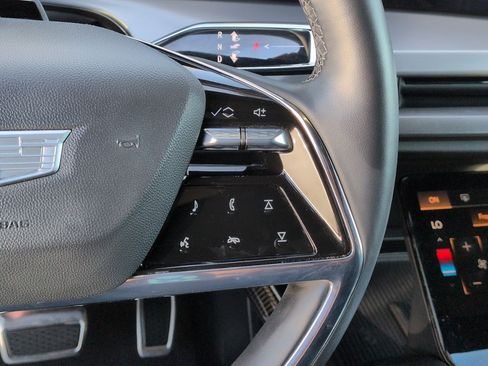 Used 2026 Cadillac Vistiq Sport w/ LPO, Floor Liner Package AWD/4WD image 20