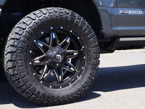 Used 2017 Ford F350 Platinum w/ Platinum Ultimate Package AWD/4WD image 14