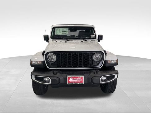 New 2025 Jeep Gladiator Sport image 7