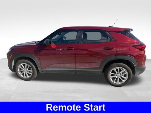 Used 2025 Chevrolet TrailBlazer LS w/ LS Convenience Package image 9