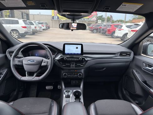 Used 2024 Ford Escape ST-Line AWD/4WD image 10