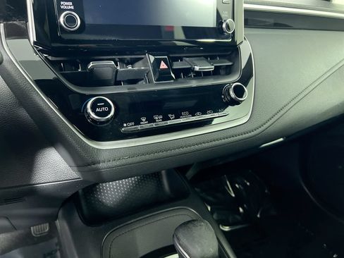 Used 2020 Toyota Corolla SE FWD image 24