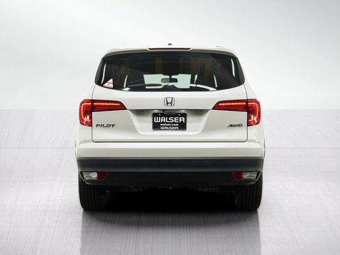 Used 2017 Honda Pilot EX-L image 4