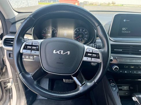 Used 2022 Kia Telluride SX w/ SX Prestige Package AWD/4WD image 11