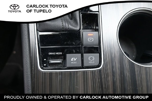 Used 2023 Toyota Sienna Platinum FWD image 35