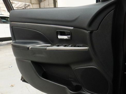 Used 2025 Mitsubishi Outlander Sport SE AWD/4WD image 18