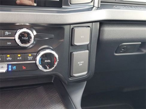 New 2025 Ford F250 Platinum w/ FX4 Off-Road Package image 28