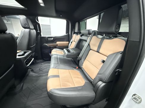 Used 2022 Chevrolet Silverado 1500 High Country image 31