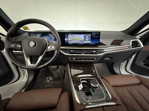 Used 2026 BMW X5 xDrive40i AWD/4WD image 15