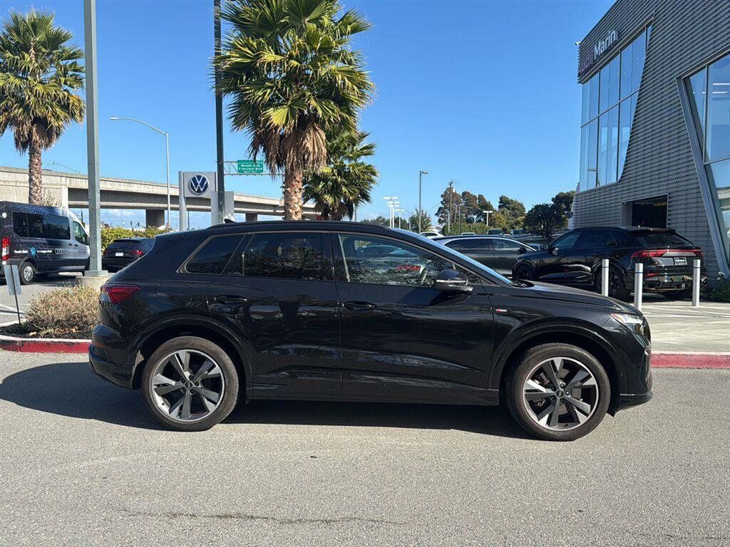 Used 2023 Audi Q4 e-tron Premium Plus AWD/4WD image 5