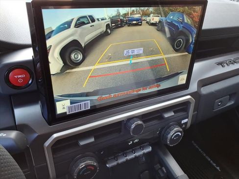 New 2025 Toyota Tacoma TRD Off-Road image 19