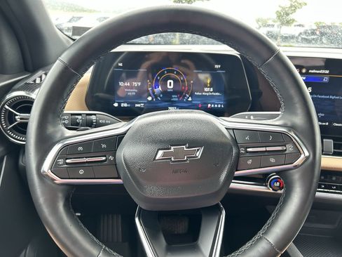 Used 2026 Chevrolet Equinox ACTIV w/ Convenience Package III AWD/4WD image 26
