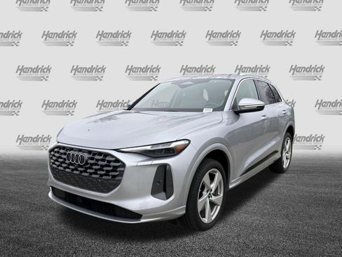 Used 2025 Audi Q5 Premium Plus w/ Premium Plus image 3