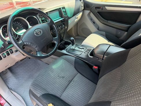 Used 2006 Toyota 4Runner Sport AWD/4WD image 2