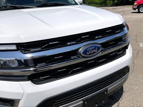 Used 2022 Ford Expedition Limited RWD image 31