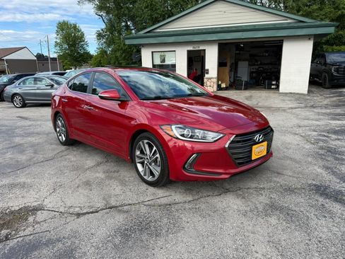 Used 2017 Hyundai Elantra Limited w/ Limited Tech Package 04 FWD image 7
