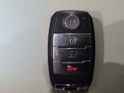 Used 2019 Kia Sorento SX w/ SX Touring Package image 32