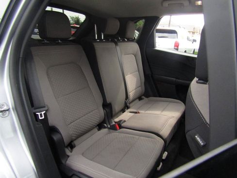 Used 2022 Ford Escape SE w/ Cold Weather Package AWD/4WD image 21