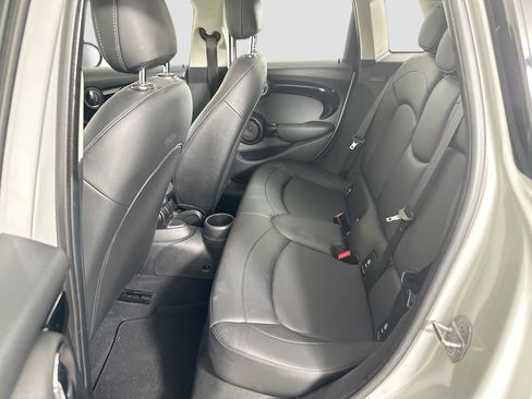 Used 2019 MINI Cooper 4-Door Hardtop image 29