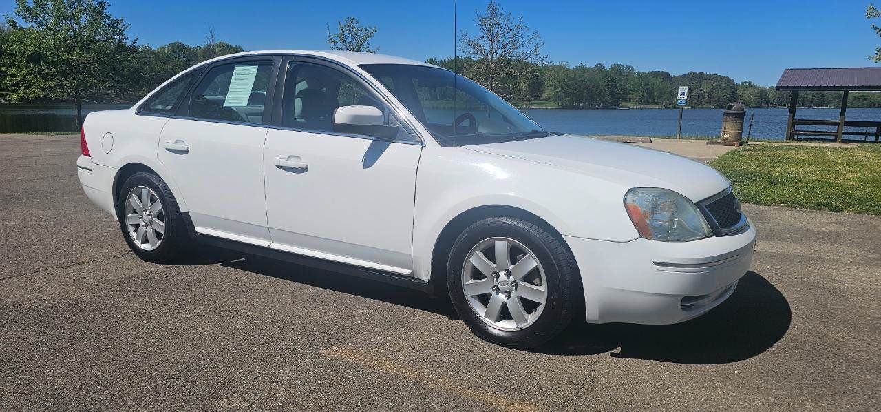 Used 2007 Ford Five Hundred SEL FWD image 3