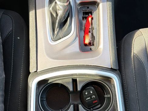 Used 2022 Dodge Charger SXT RWD image 19