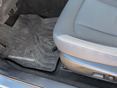 Used 2025 Subaru Crosstrek 2.0i Premium image 17