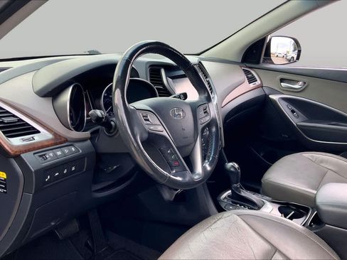 Used 2019 Hyundai Santa Fe XL FWD image 18