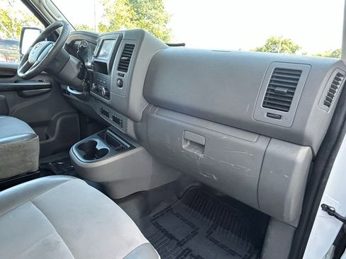 Used 2021 Nissan NV 1500 S image 21