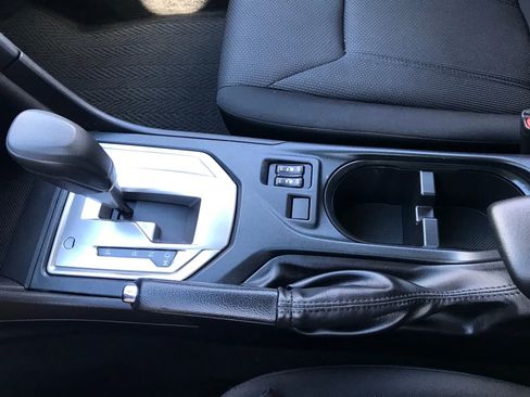 Used 2020 Subaru Impreza 2.0i Premium image 29